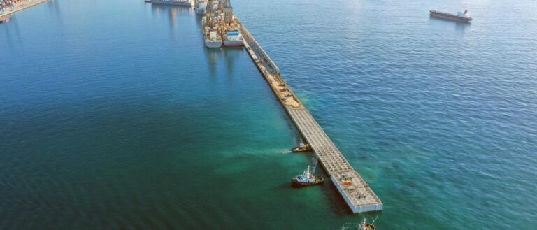 El Puerto de Las Palmas sumará cuatro nuevos atraques para plataformas y barcos perforadores con la ampliación del muelle Reina Sofía