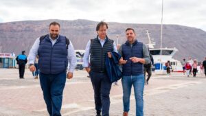 El puerto de La Graciosa tendrá más pantalanes para mejorar la seguridad de las embarcaciones