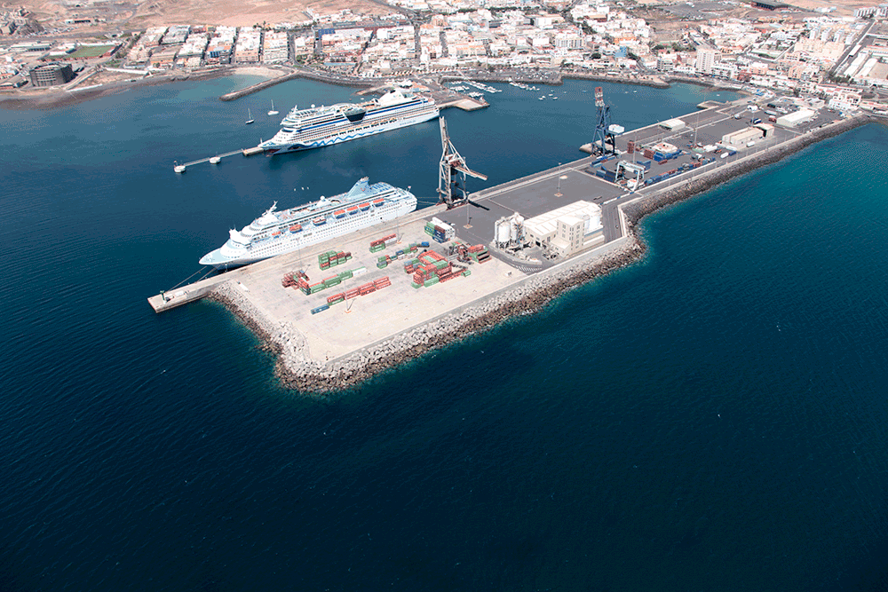 Imagen de un puerto sobre el aire