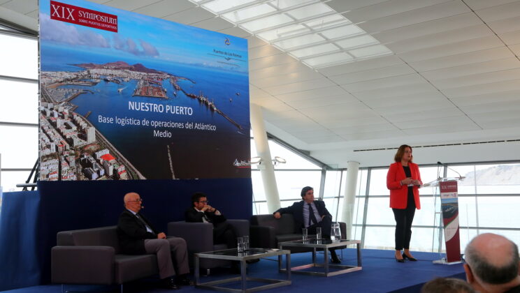 Beatriz Calzada, presidenta de la Autoridad Portuaria de Las Palmas, busca futuros gestores para el Muelle Deportivo