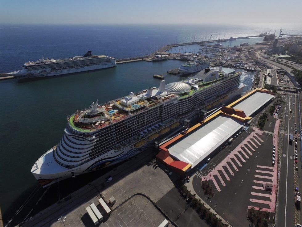 Crucero en un muelle