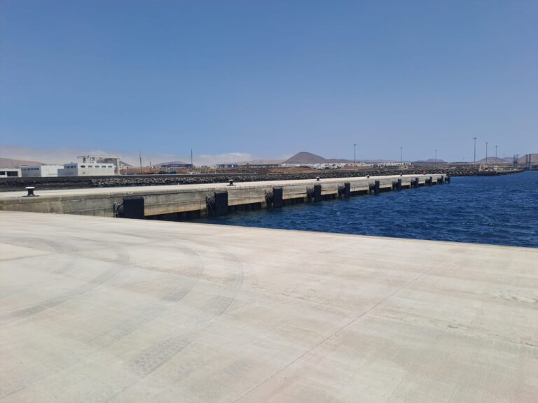 Finalizan con éxito las obras de ampliación del Muelle de Naos en el Puerto de Arrecife