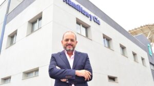 Juan José Cardona deja Hamilton, una de las consignatarias históricas de Canarias