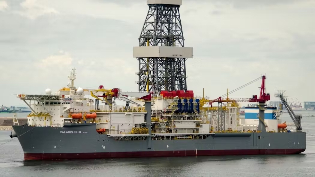 Una estructura se une al Puerto de Las Palmas: llega una nueva plataforma de perforación (y quiere quedarse por un tiempo)