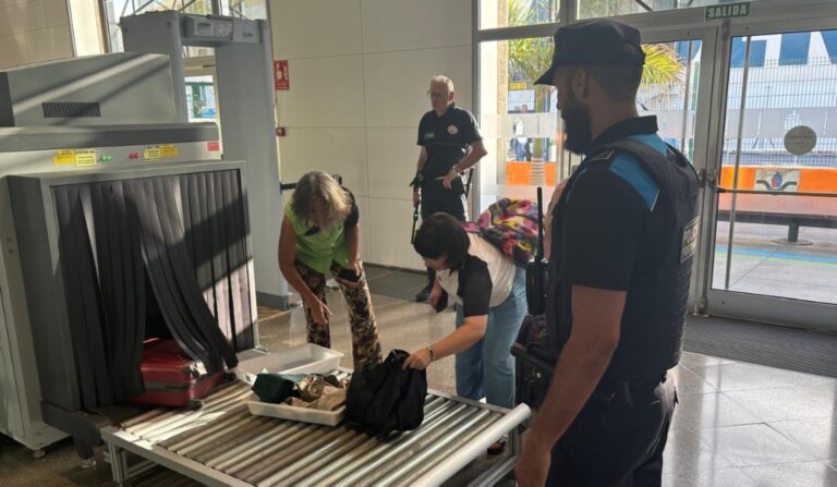 Puertos de Tenerife activa nuevos controles de seguridad y equipaje en el Puerto de Santa Cruz de Tenerife