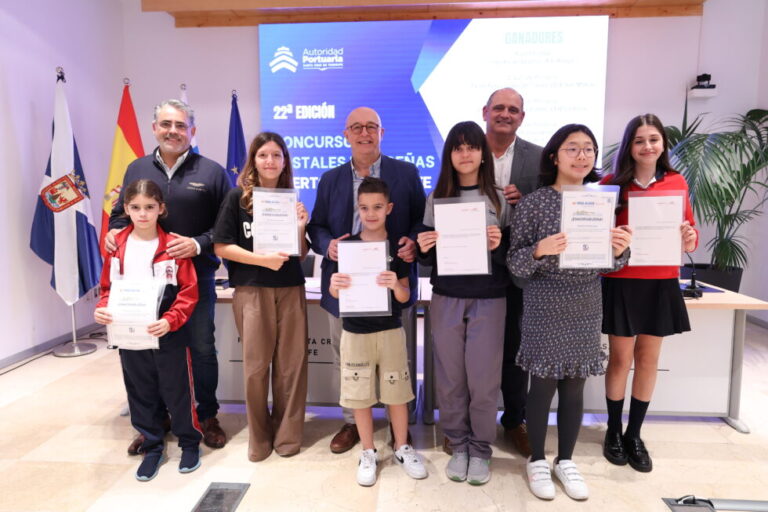 Puertos de Tenerife otorga los premios del ‘Concurso de Postales Navideñas’