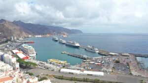 El Carnaval de Tenerife llega a los cruceros y miles de viajeros disfrutan estas fiestas