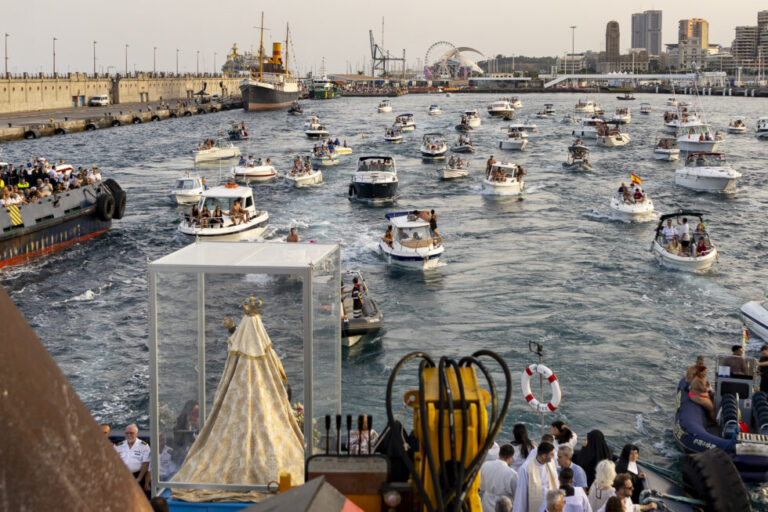 El Puerto de Santa Cruz de Tenerife celebra por todo lo alto los actos en honor a la Virgen del Carmen