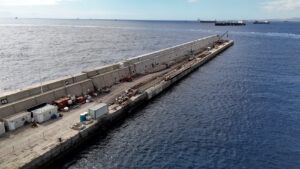 Finaliza la construcción del espaldón en la cuarta fase del Dique de La Esfinge en Las Palmas