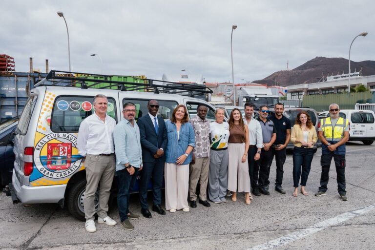 ‘Pedaleando hacia el futuro’: Puertos de Las Palmas pedalea por la educación y la esperanza en Gambia