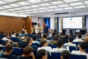 La Fundación Puertos de Las Palmas inicia el proyecto ‘Un puerto abierto a todos’ para acercar la actividad portuaria a la ciudadanía