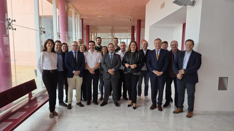 La Autoridad Portuaria de Las Palmas reúne al sector marítimo para avanzar en la seguridad de la navegación en Canarias mediante un espacio técnico colaborativo