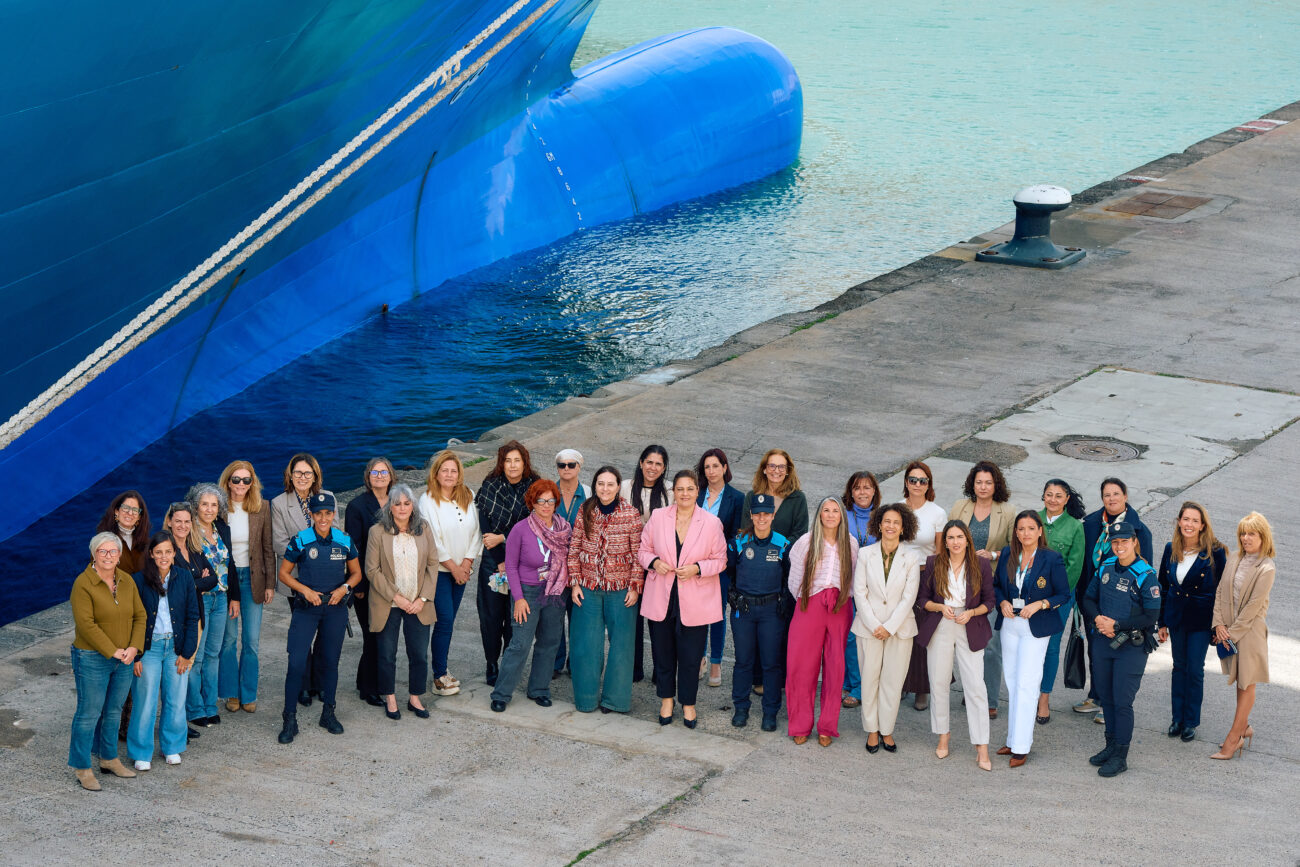 trabajadoras autoridad portuaria las palmas 8m