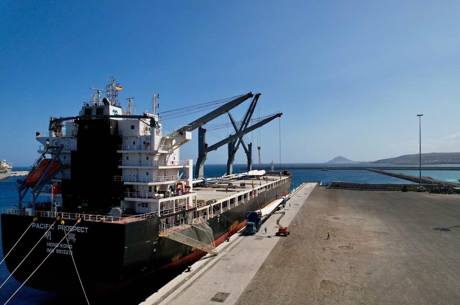 Muelle de ribera granadilla