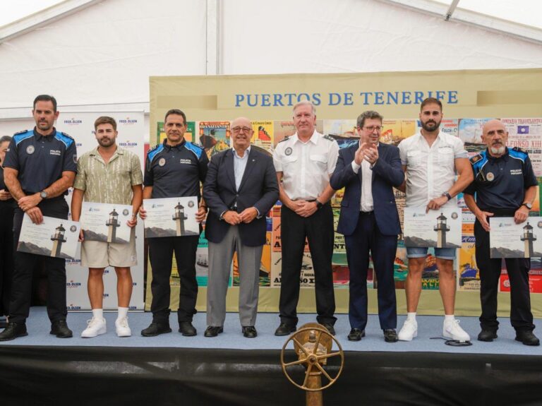 Policía Portuaria premia “la profesionalidad” de Amasur