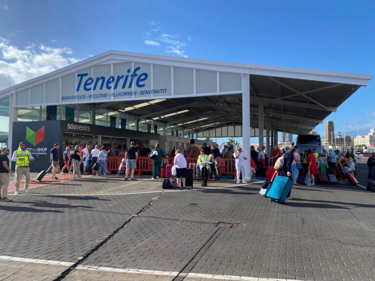 El puerto de Santa Cruz de Tenerife supera los 704.300 cruceristas en 2026